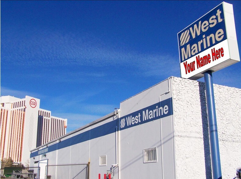 More Photos Of 2505 Mill St, Reno Showroom For Lease