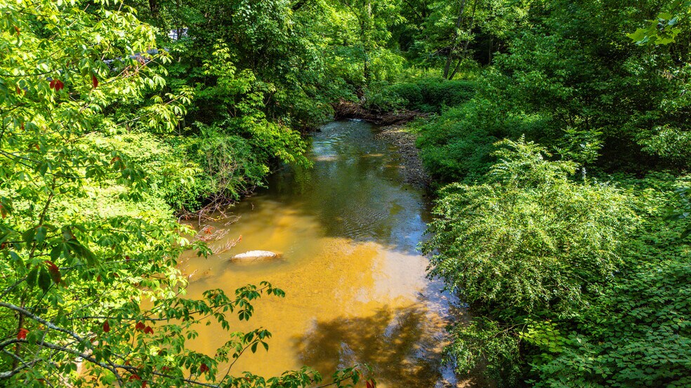 More Photos Of 5560 Highway 19 E, Hampton Manufacturing For Sale