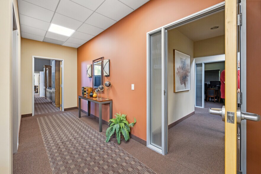 More Photos Of 550 Price Ave, Redwood City Office For Sale
