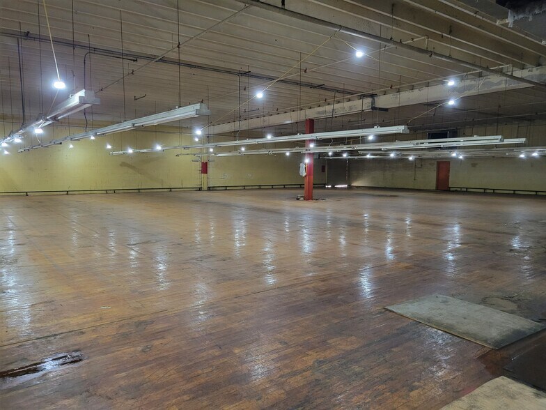 More Photos Of 501 N Mountain St, Cherryville Industrial For Sale