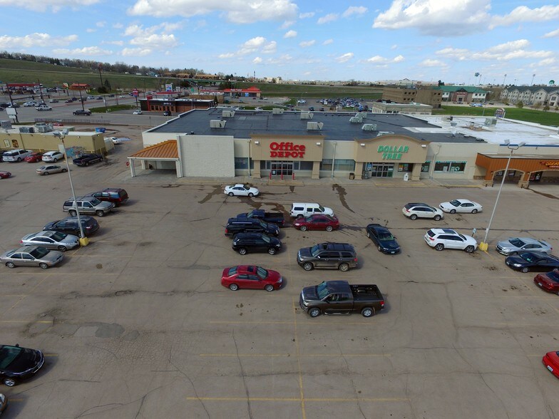 Primary Photo Of 2005 S Douglas Hwy, Gillette Freestanding For Lease