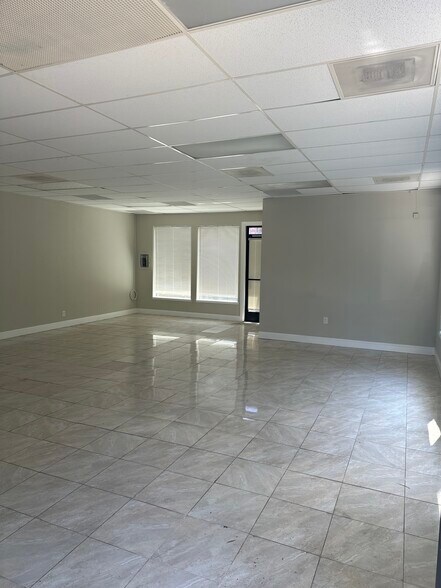 More Photos Of 670 Gregory Ln, Pleasant Hill Storefront For Lease