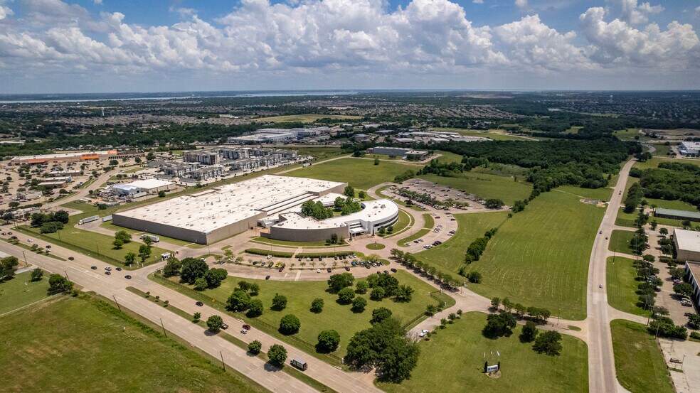 More Photos Of 601 S Sanden Blvd, Wylie Medical For Lease