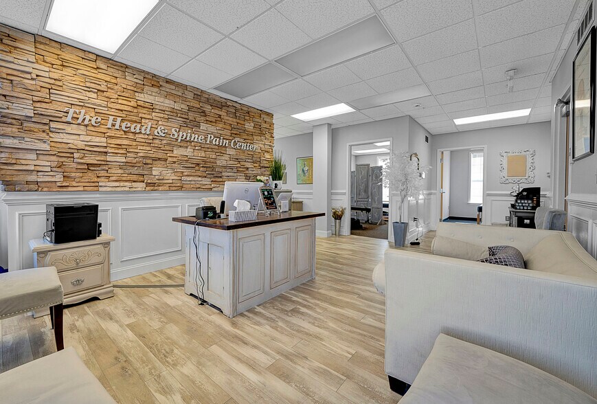 More Photos Of 350 W Main St, Trappe Office For Sale