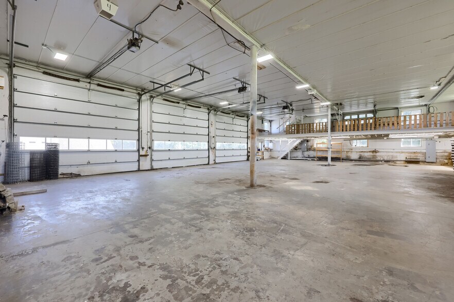 More Photos Of 197 Pencroft Dr N, Holtwood Industrial For Sale