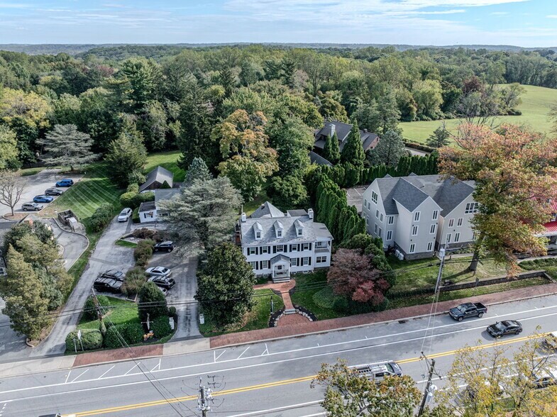 More Photos Of 5807 Kennett Pike, Wilmington Office For Sale