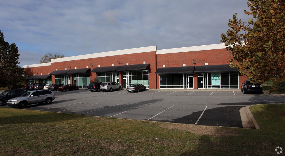 More Photos Of 2080 Ronald Reagan Blvd, Cumming Unknown For Lease