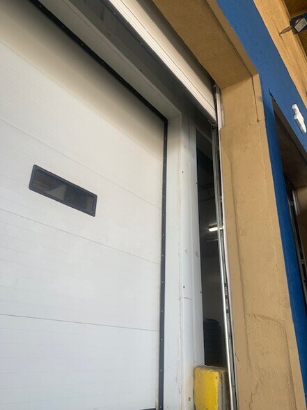 More Photos Of 1937-2035 E Vernon Ave, Vernon Refrigeration Cold Storage For Lease