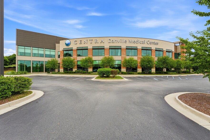 More Photos Of 414 Park Ave, Danville Medical For Lease