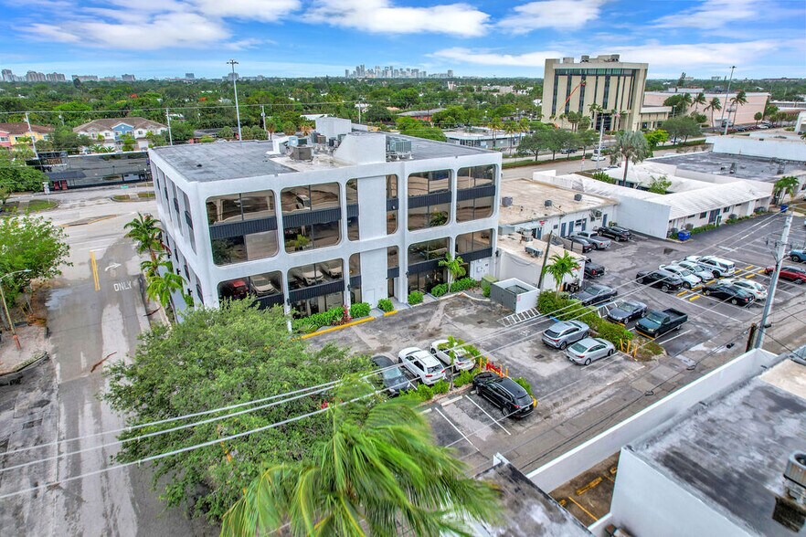 More Photos Of 2691 E Oakland Park Blvd, Fort Lauderdale Office Residential For Lease