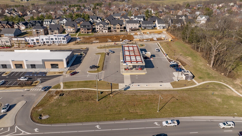 More Photos Of 4257 Harrodsburg Rd, Lexington General Retail For Lease