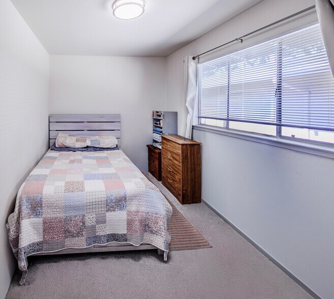 More Photos Of , Redwood City Multifamily For Sale