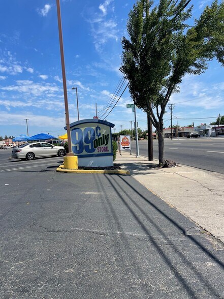 More Photos Of 2205 McHenry Ave, Modesto Freestanding For Lease