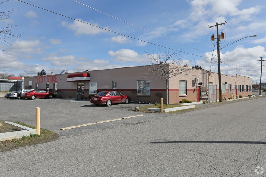 Primary Photo Of 11805 E 1st Ave, Spokane Valley Freestanding For Lease