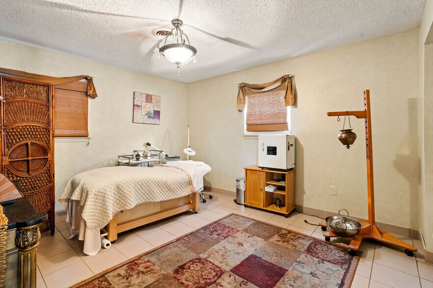 More Photos Of 1852 Chews Landing Rd, Blackwood Freestanding For Sale