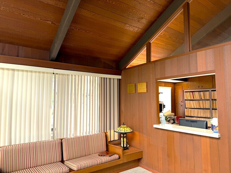 More Photos Of 3141-3143 Paul Sweet Rd, Santa Cruz Medical For Lease