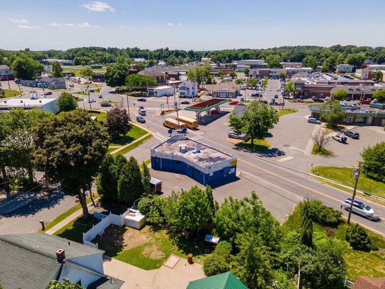 More Photos Of 55 White Ave, East Longmeadow Freestanding For Lease