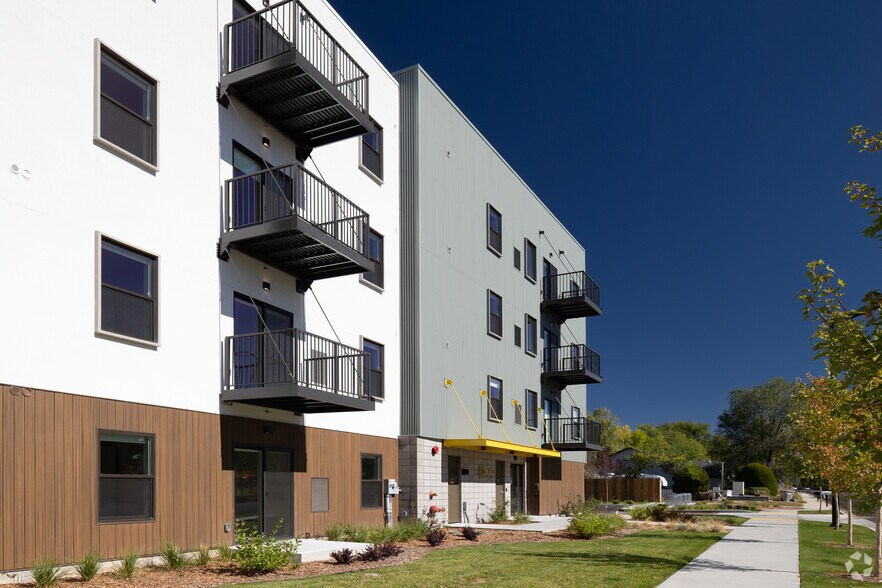 More Photos Of 2550 W Targee St, Boise Apartments For Sale