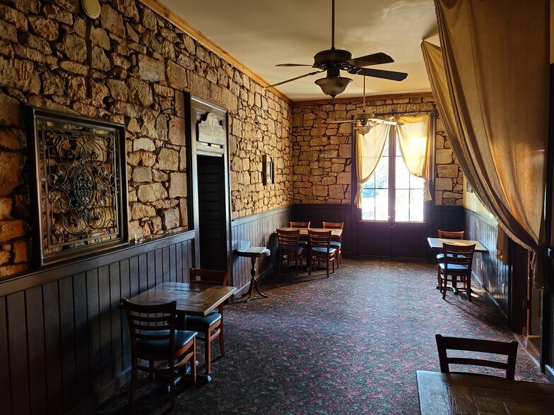 8304 Main St, Mokelumne Hill, CA 95245 Hotel For Sale