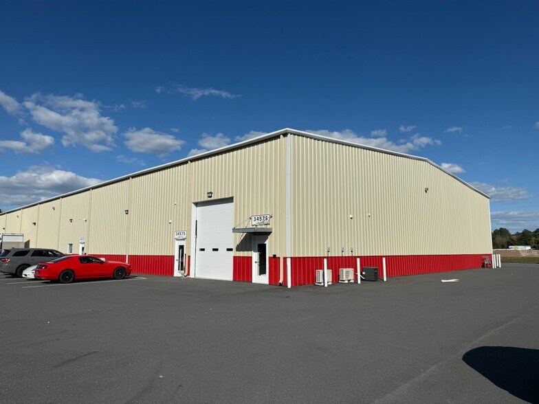Primary Photo Of 34409 Dupont Blvd, Frankford Warehouse For Lease