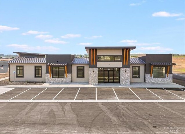Primary Photo Of 388 Crossroads Point Blvd, Jerome Office For Lease
