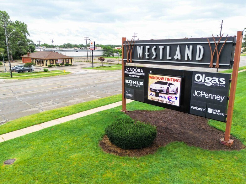 More Photos Of 7520 N Wayne Rd, Westland Restaurant For Sale