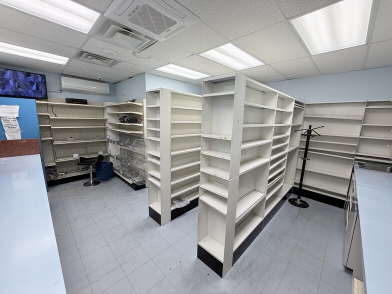 More Photos Of 613-613 Westchester Ave, Bronx Storefront For Lease