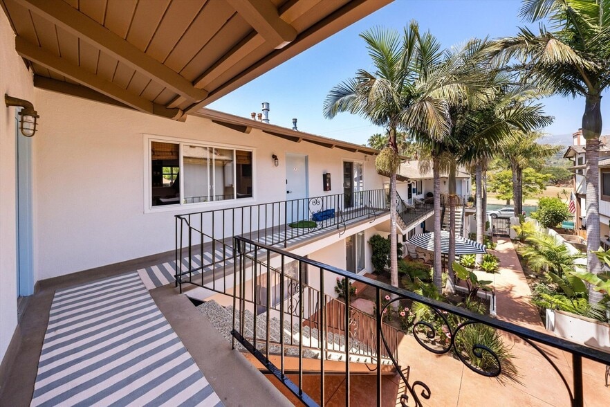 More Photos Of 440 Por La Mar Dr, Santa Barbara Apartments For Sale