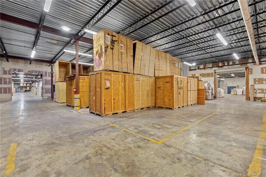 More Photos Of 2925 Industrial Ave, Lake Charles Distribution For Sale