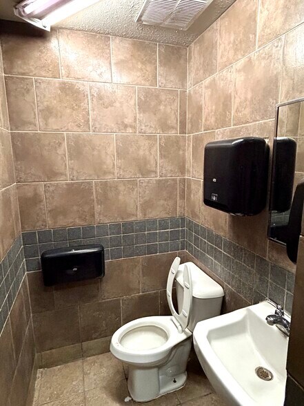 More Photos Of 4603 W Yellowstone Hwy, Mills General Retail For Sale