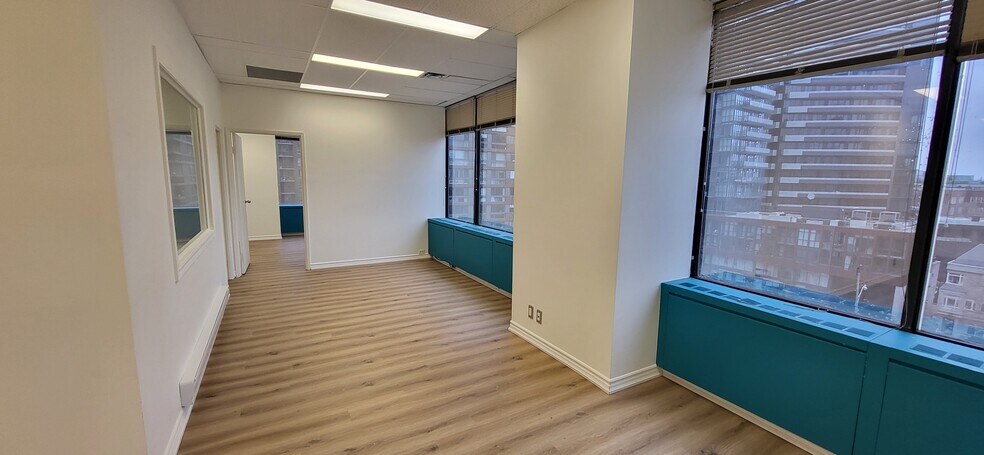 More Photos Of 920 Yonge St, Toronto Office Residential For Sale