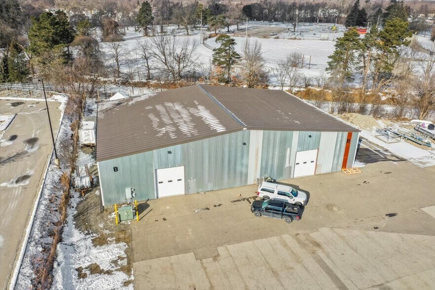 More Photos Of 0000 Orchard Lake, Pontiac Light Manufacturing For Lease