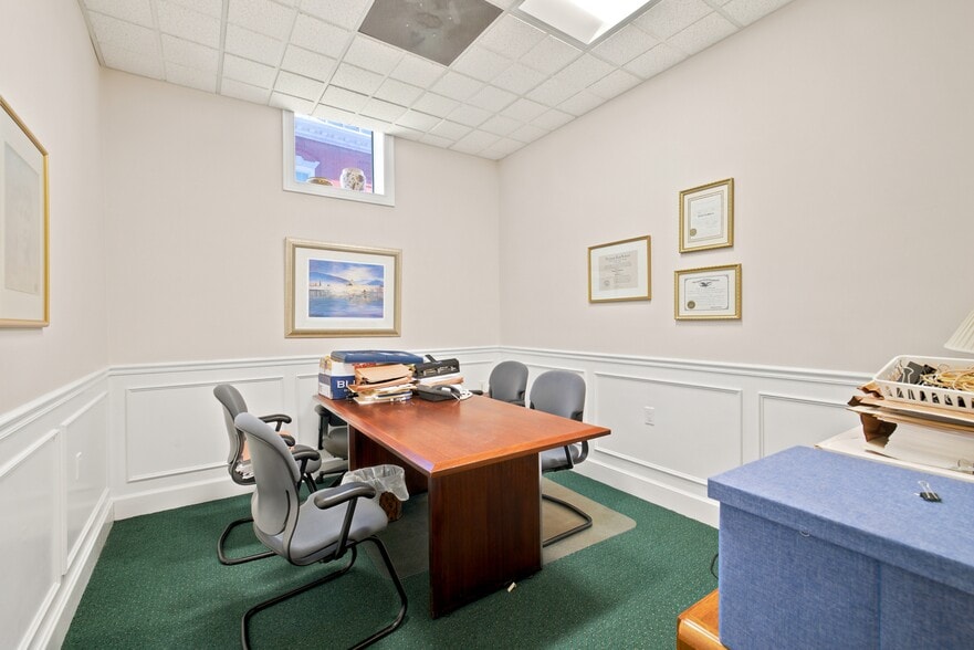 More Photos Of 25 Crescent St, Brockton Office For Sale