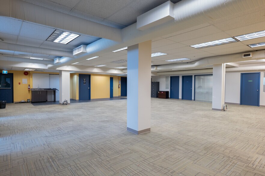 More Photos Of 422 6th St, New Westminster Loft Creative Space For Lease