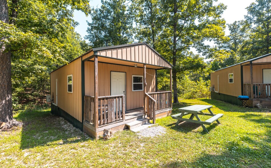 More Photos Of 11726 Highway K, Jadwin Hotel For Sale