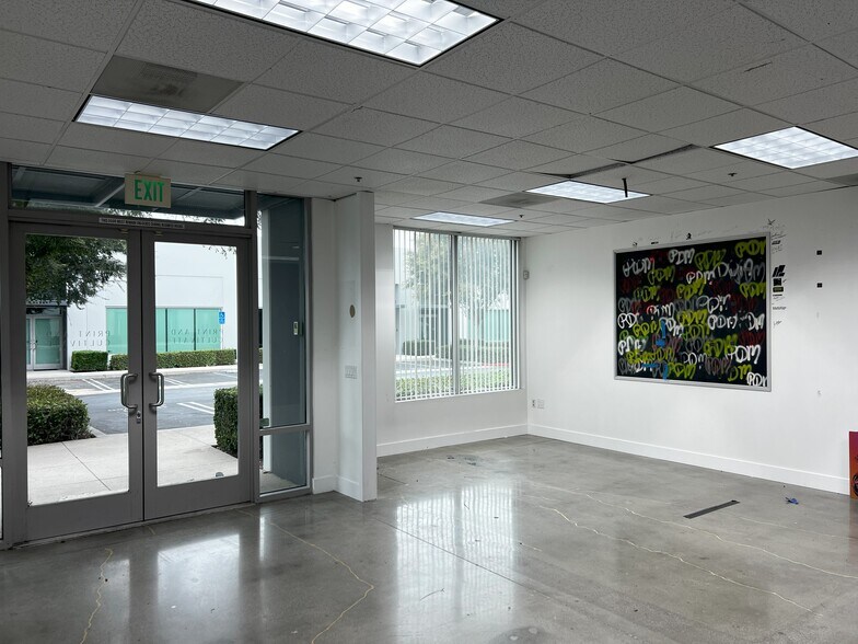 More Photos Of 9680 Research Dr, Irvine Warehouse For Sale