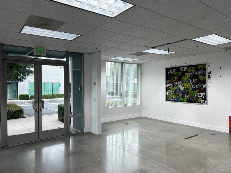 More Photos Of 9680 Research Dr, Irvine Warehouse For Sale