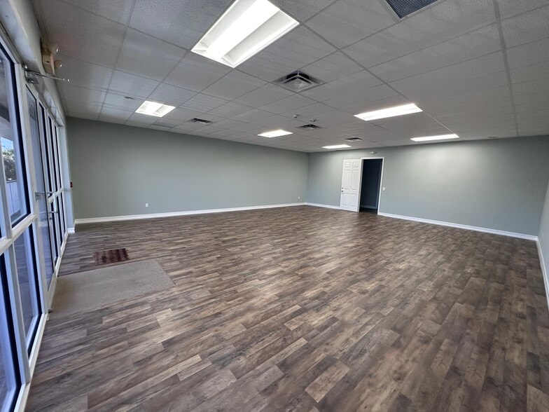 More Photos Of 3845 Beck Blvd, Naples Office Residential For Lease