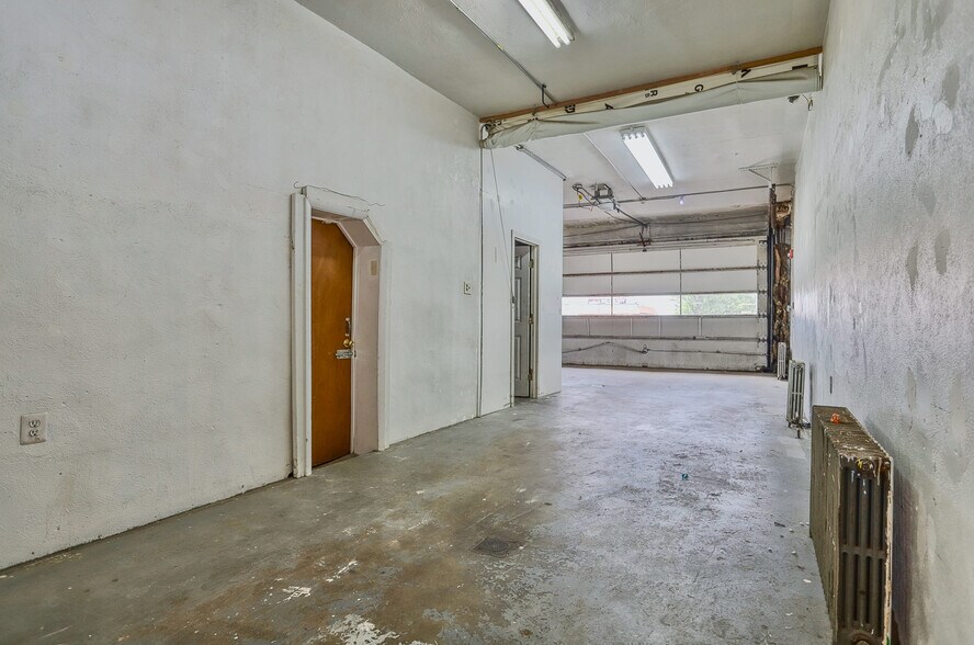 More Photos Of 808 Kennedy Blvd, Union City Storefront Retail Residential For Lease