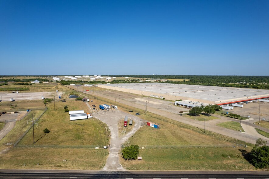 More Photos Of 2300 S Business 45, Corsicana Land For Sale