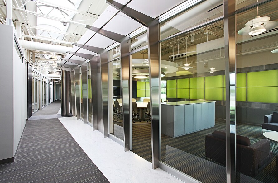 More Photos Of 45525 Grand River Ave, Novi Office For Sale