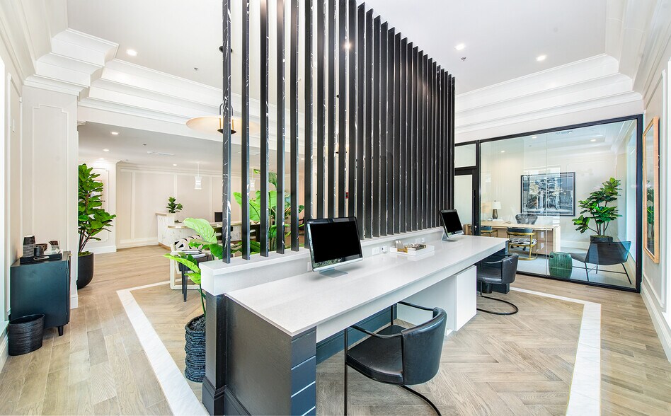 More Photos Of 425 E Central Blvd, Orlando Apartments For Lease