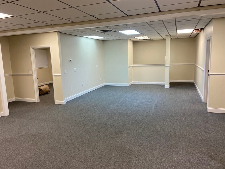 More Photos Of 3501 SW 2nd Ave, Gainesville Restaurant For Lease