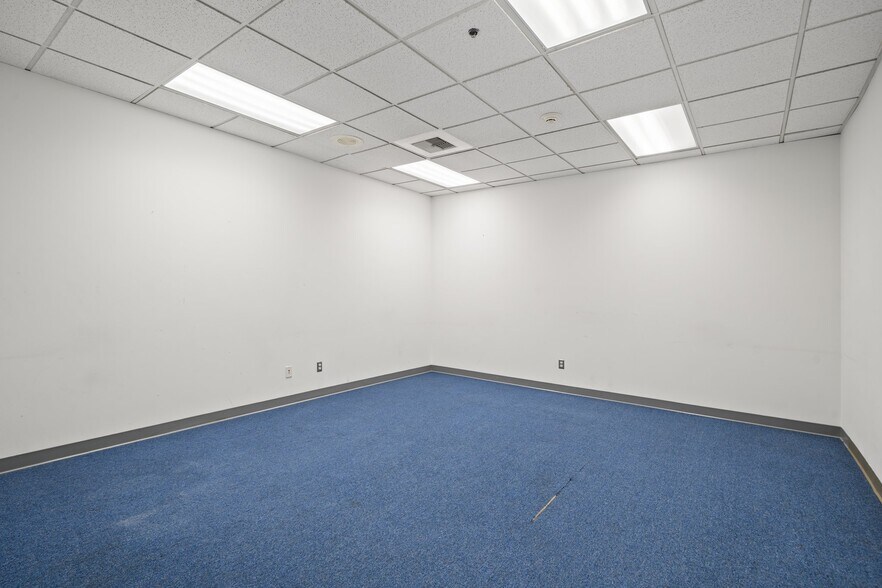 More Photos Of 1321 Martin Luther King Jr Way, Tacoma Loft Creative Space For Lease