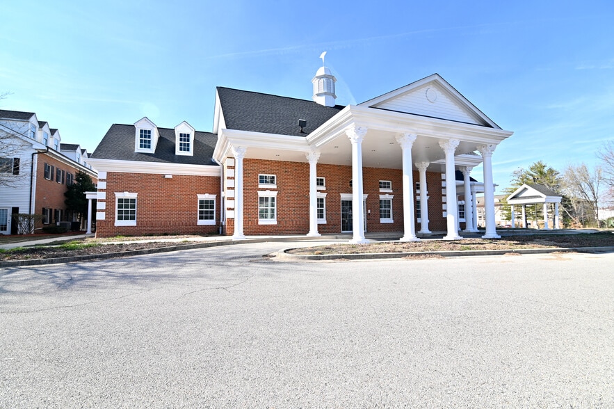 More Photos Of 11360 Pembrooke Sq, Waldorf Medical For Lease