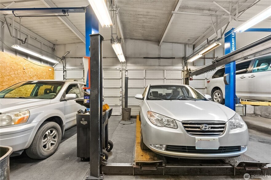 More Photos Of 9707 Key Peninsula Hwy NW, Gig Harbor General Retail For Sale