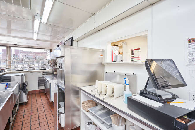 More Photos Of 35 West Ave, Tallmadge Fast Food For Sale