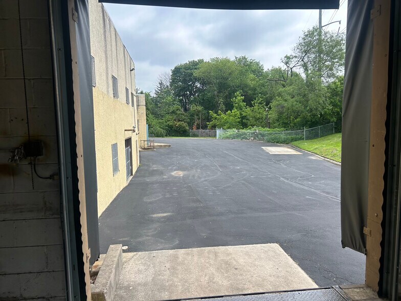 More Photos Of 113-115 N 5th St, Darby Warehouse For Sale