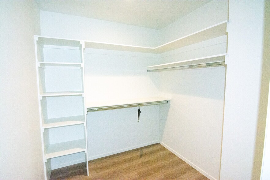 More Photos Of 2006 S Corning St, Los Angeles Apartments For Sale
