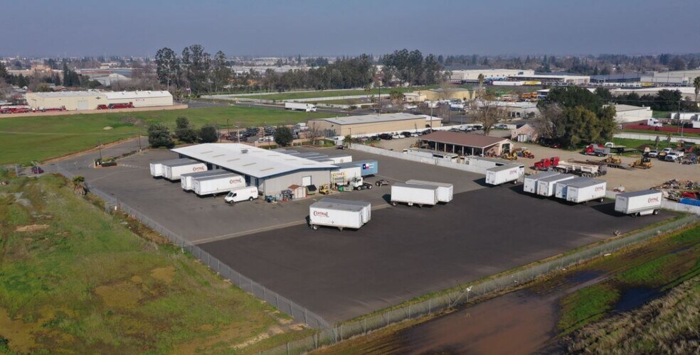 More Photos Of 7444 Reese Rd, Sacramento Truck Terminal For Sale